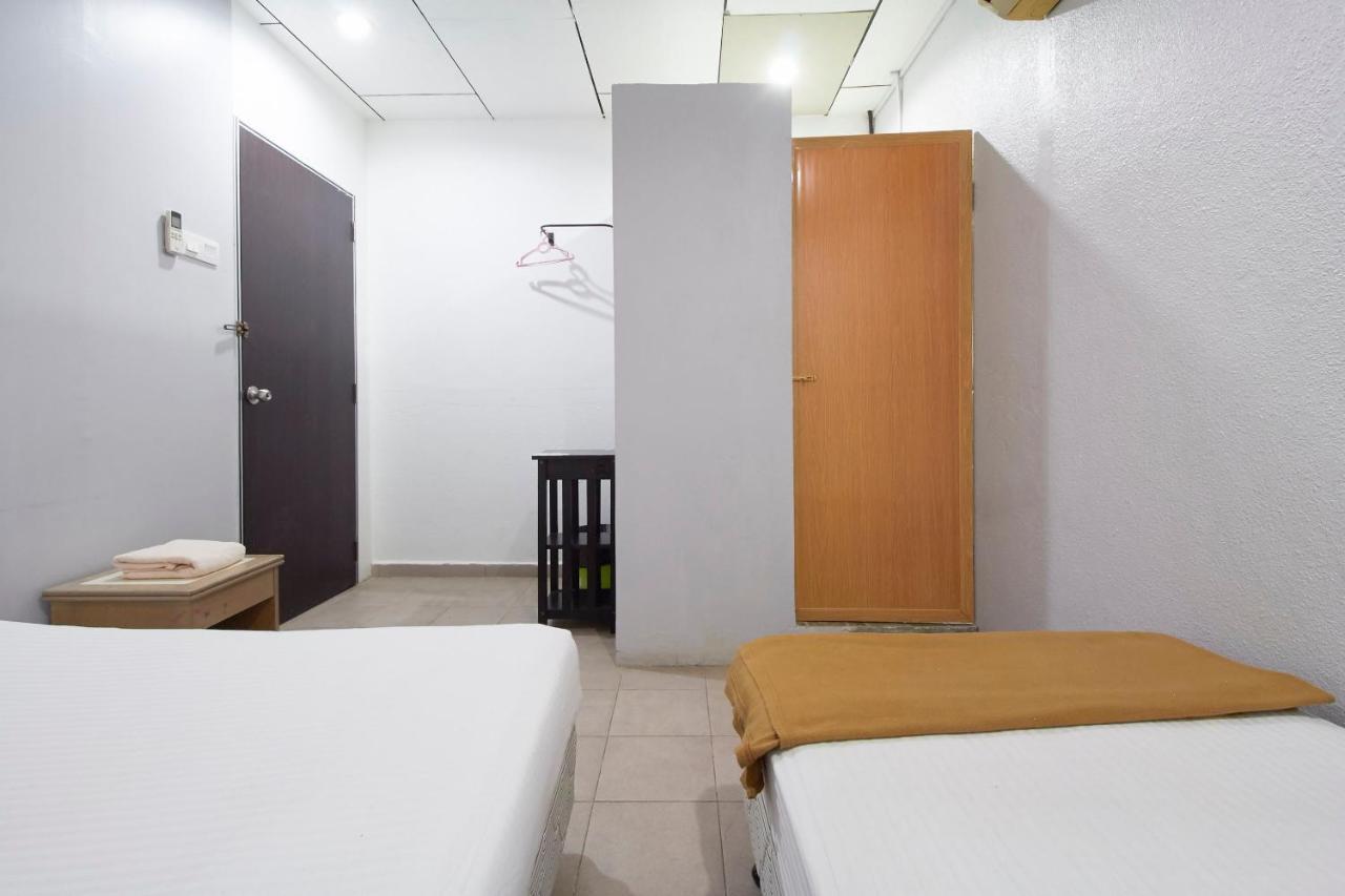 G99 Hotel George Town Exterior photo